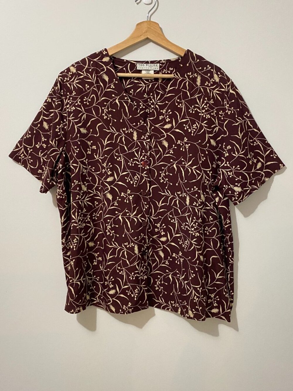 Vintage Button-Up V-Neck Blouse with Brown Botanical Print Cottagecore Plus Size